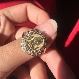 Meet your Posher, Mia